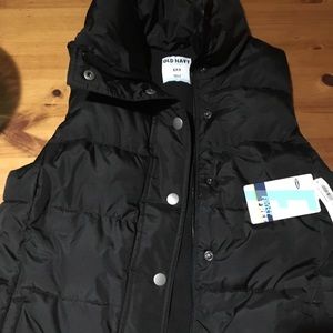 Black lined puffy vest